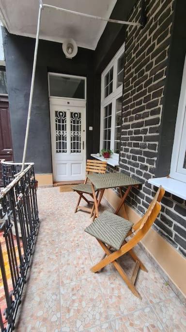 Your Royal 2 Bedroom City Center Stay Belgrado Esterno foto