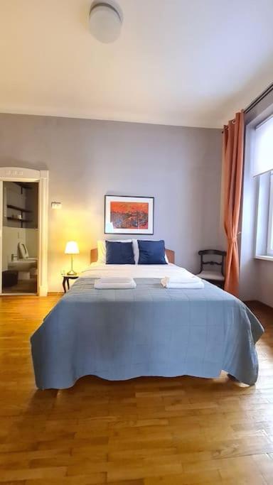 Your Royal 2 Bedroom City Center Stay Belgrado Esterno foto