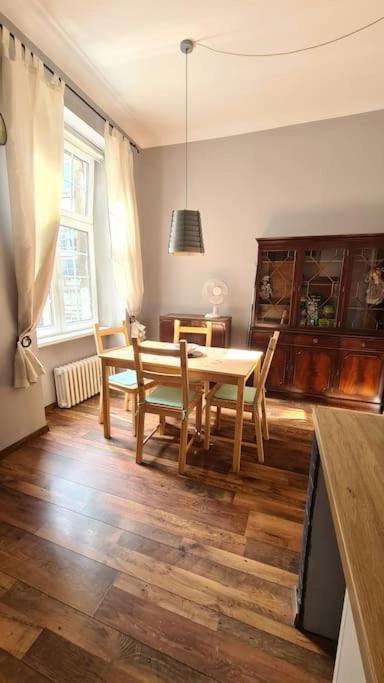 Your Royal 2 Bedroom City Center Stay Belgrado Esterno foto